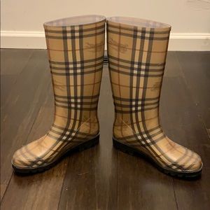 Burberry rain boots